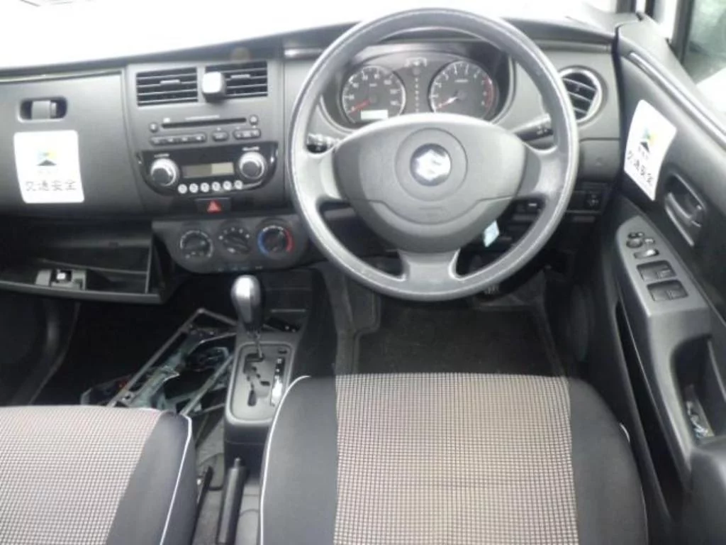 Suzuki Cervo  с аукциона в Японии