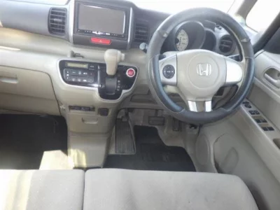 HONDA N BOX +