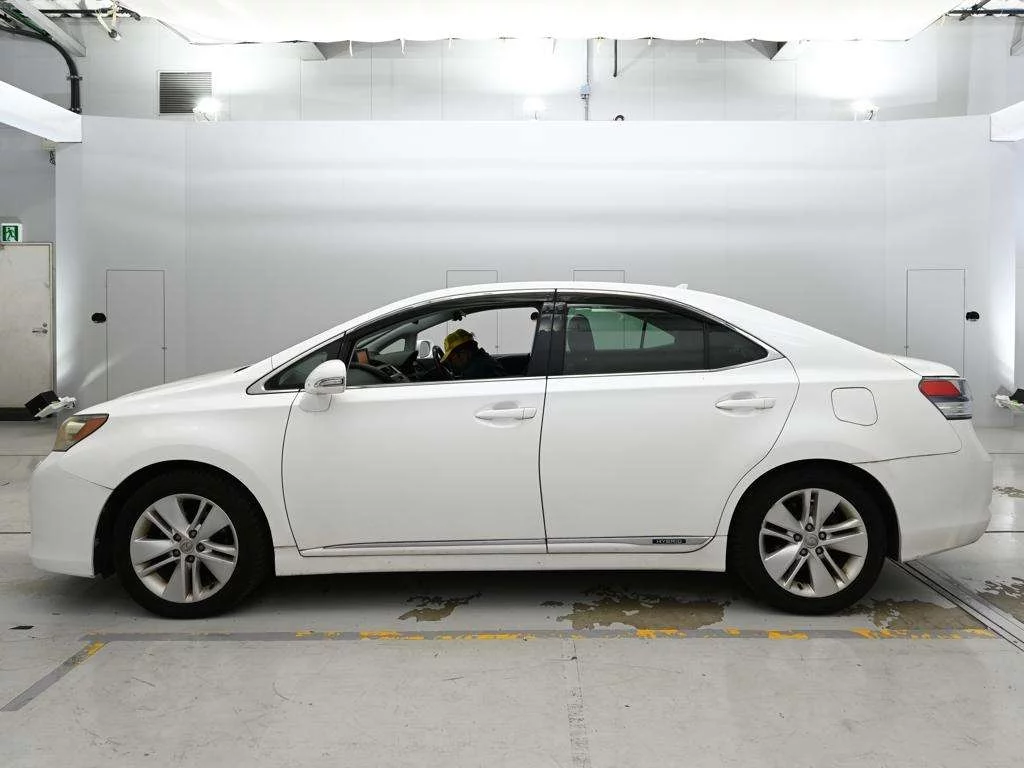 Lexus HS250h  с аукциона в Японии