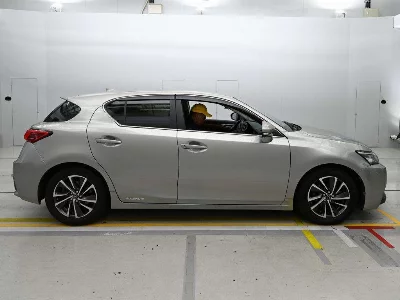 Lexus CT200h