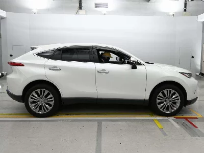 Toyota HARRIER HYBRID
