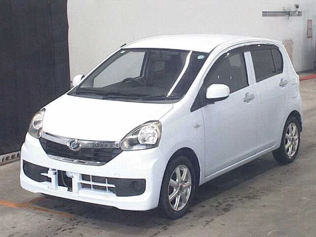 Daihatsu Mira e:S  с аукциона в Японии