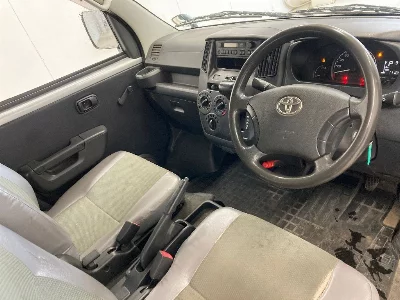 TOYOTA TOWN ACE VAN