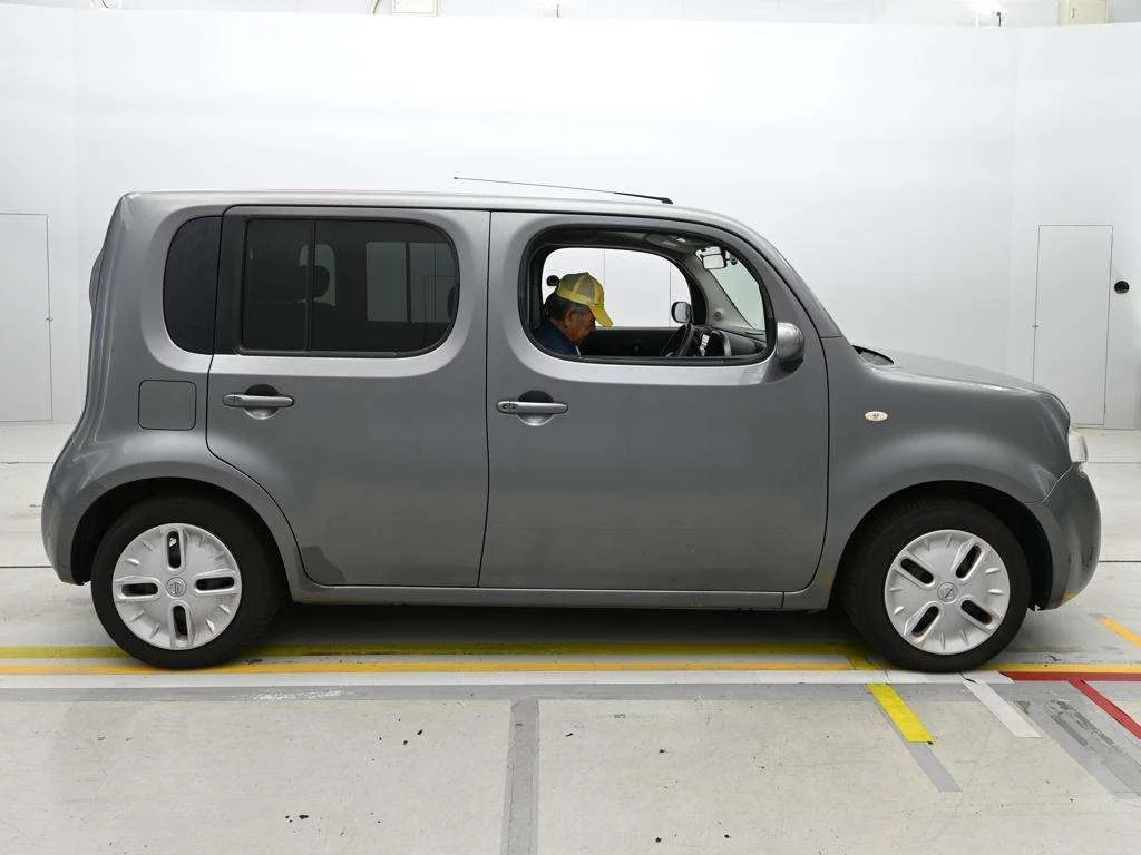Nissan Cube  с аукциона в Японии