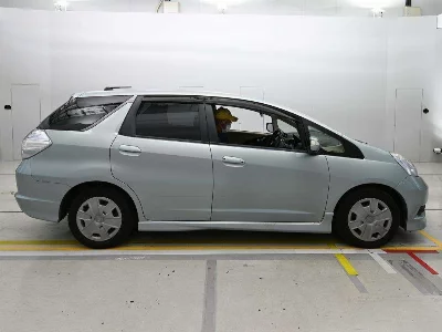 Honda FIT SHUTTLE HYBRID