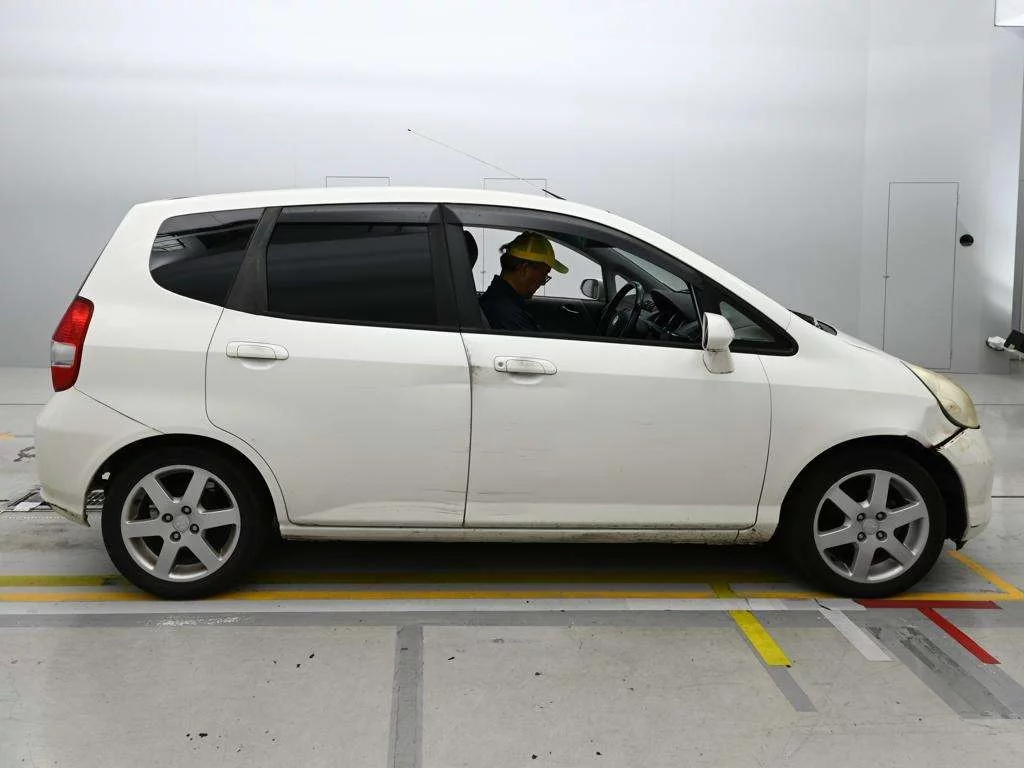 Honda Fit  с аукциона в Японии