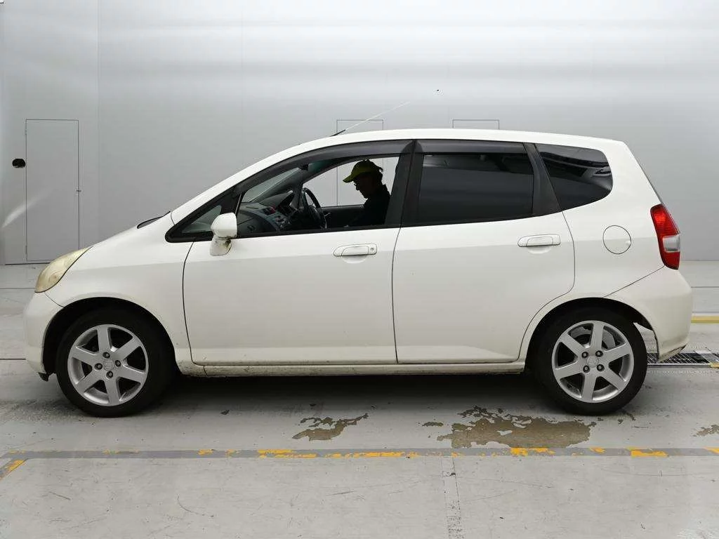 Honda Fit  с аукциона в Японии