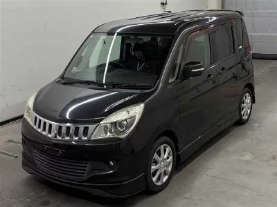 Mitsubishi Delica D:2