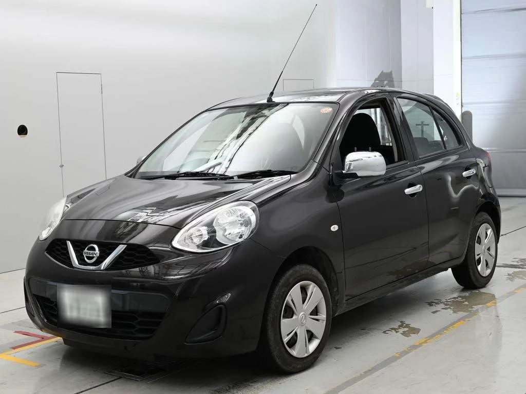 Nissan March  с аукциона в Японии