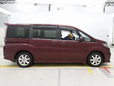 Honda STEPWGN SPADA