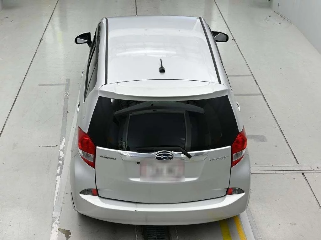 Subaru Trezia  с аукциона в Японии