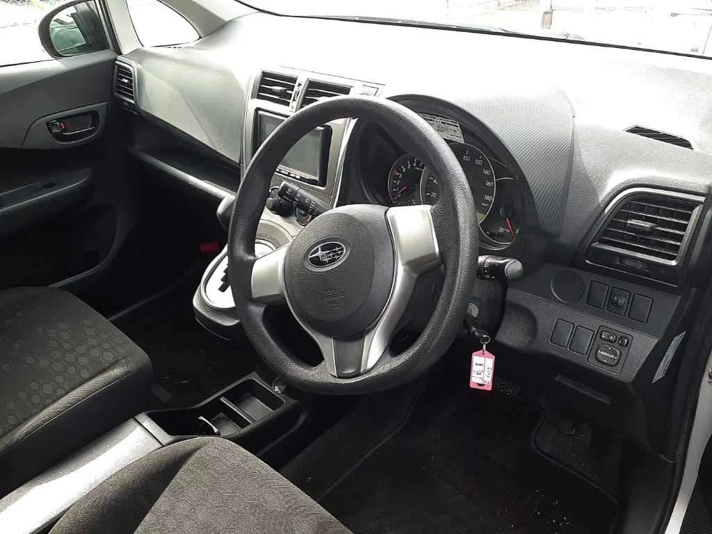 Subaru Trezia  с аукциона в Японии