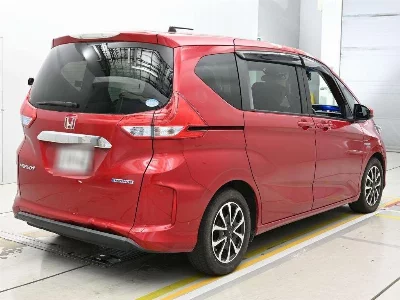 Honda FREED + HYBRID
