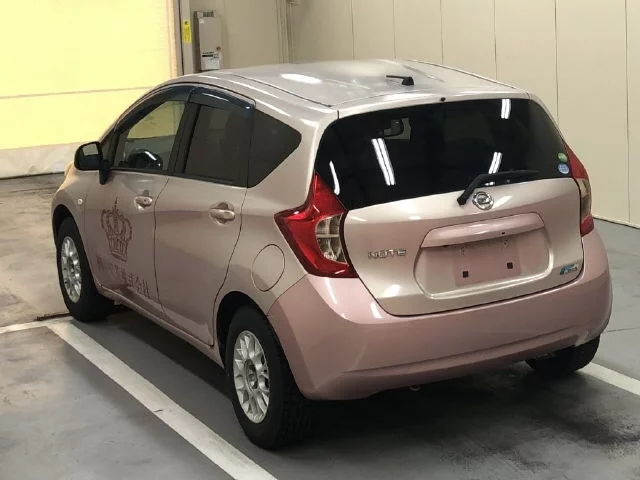 Nissan Note  с аукциона в Японии