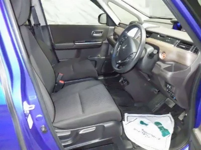 HONDA FREED HYBRID