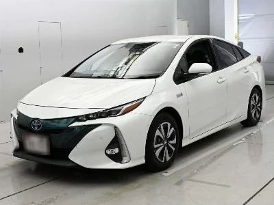 Toyota Prius PHV