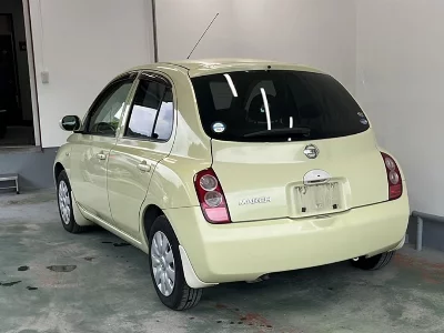 Nissan March