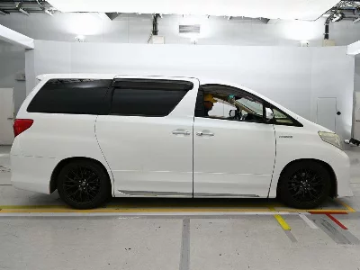 Toyota ALPHARD HYBRID