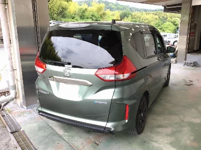 HONDA FREED + HYBRID