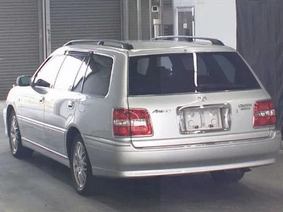 Toyota Crown Estate