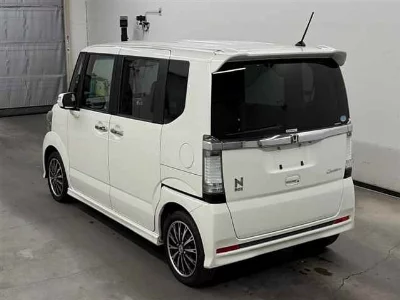 Honda N BOX CUSTOM