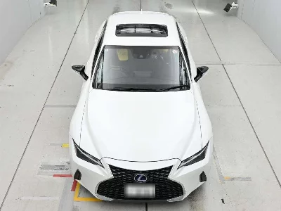 Lexus IS300h