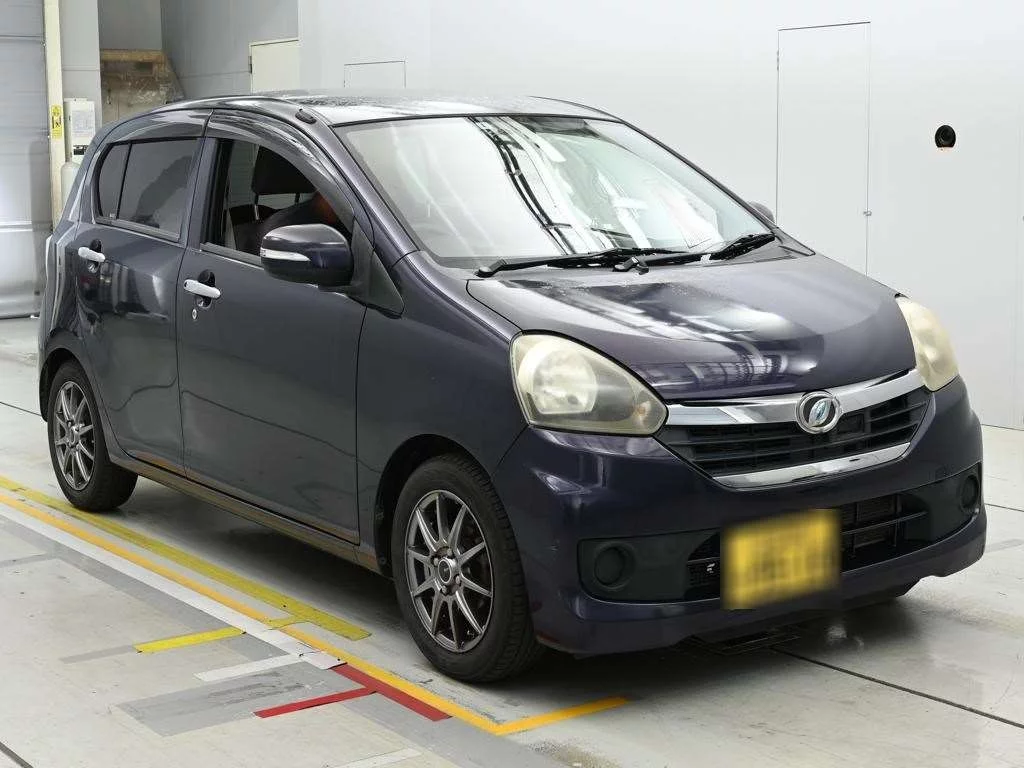 Daihatsu Mira e:S  с аукциона в Японии