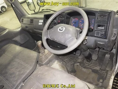 Mazda TITAN DASH