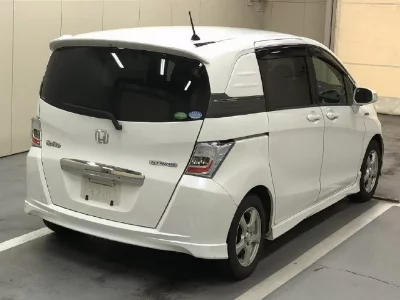 Honda Freed Spike