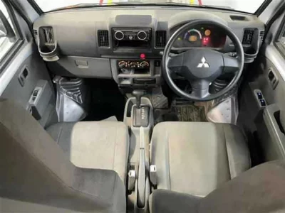 MITSUBISHI MINICAB
