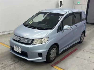 HONDA FREED SPIKE HYBRID
