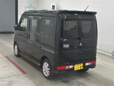 MITSUBISHI TOWN BOX