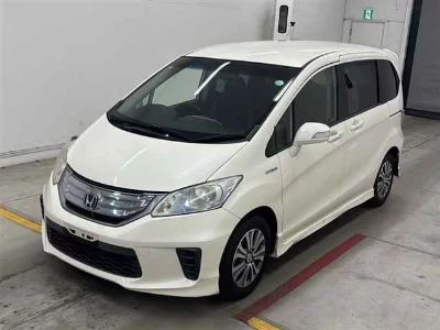 HONDA FREED HYBRID