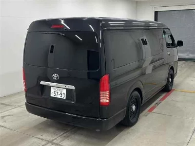 TOYOTA HIACE WAGON