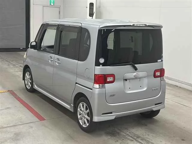 Daihatsu Tanto  с аукциона в Японии