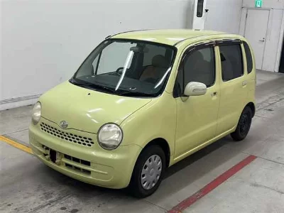 DAIHATSU MOVE LATTE