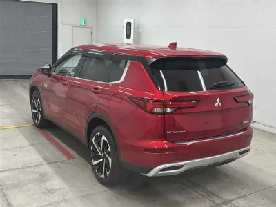MITSUBISHI OUTLANDER PHEV