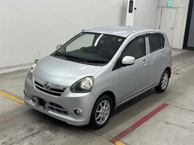 Daihatsu Mira e:S  с аукциона в Японии