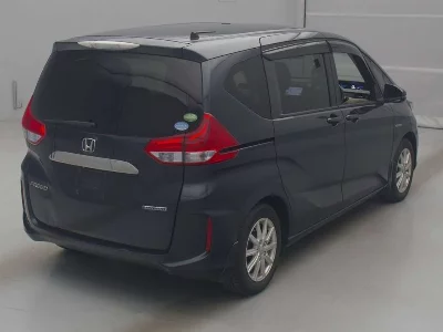 HONDA FREED HYBRID