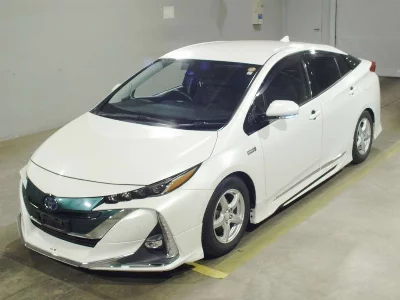 TOYOTA PRIUS PHV