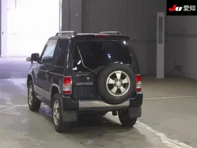 MITSUBISHI PAJERO MINI