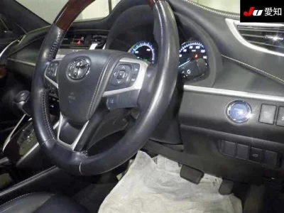 Toyota HARRIER HYBRID