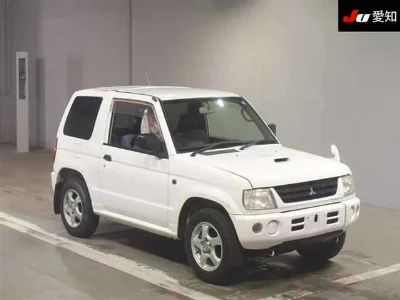 MITSUBISHI PAJERO MINI