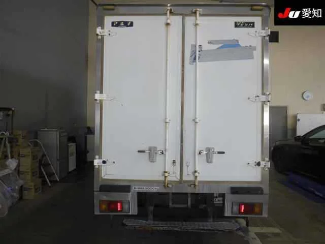 Isuzu Elf  с аукциона в Японии