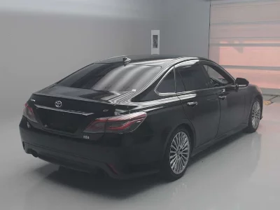TOYOTA CROWN HYBRID