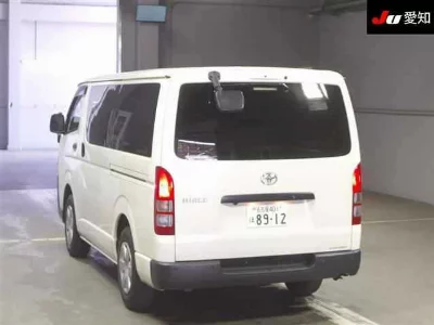 Toyota HiAce Van