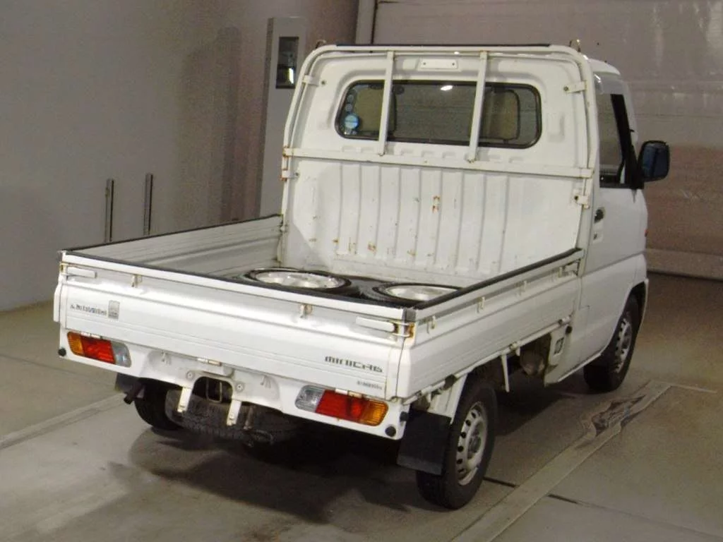 Mitsubishi Minicab Truck  с аукциона в Японии