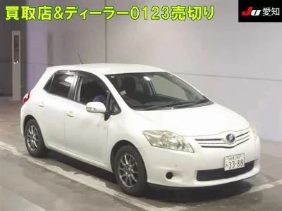 TOYOTA AURIS