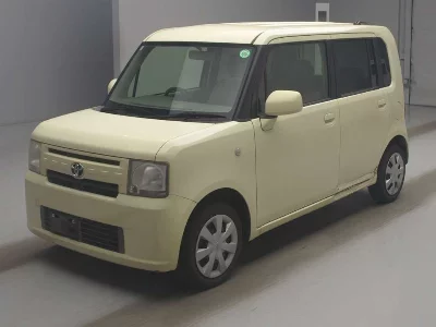 TOYOTA PIXIS SPACE