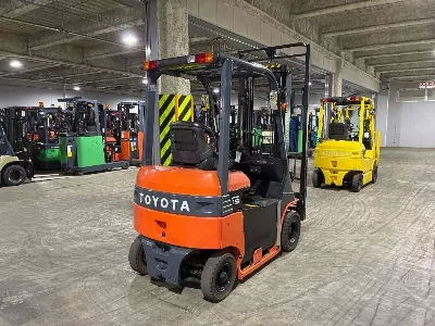 TOYOTA  FORKLIFT 
